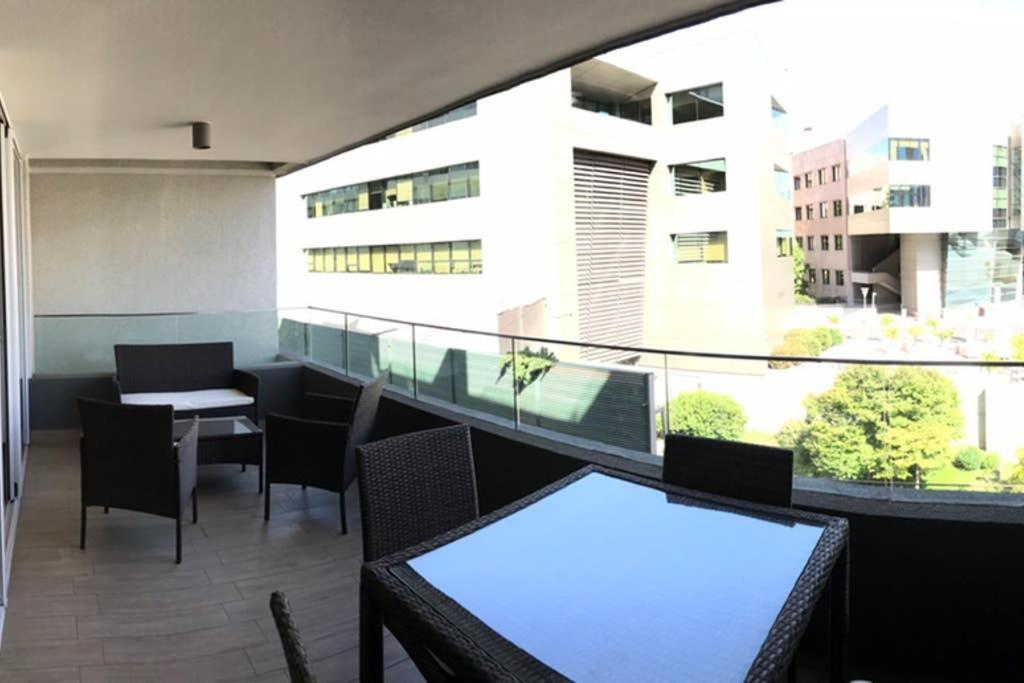 Agradable Depto. Mirando A Clinica Condes Apartment